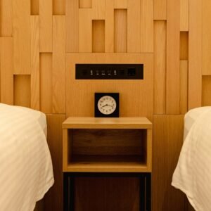 photo-1763419161907-1e00b2f883c5